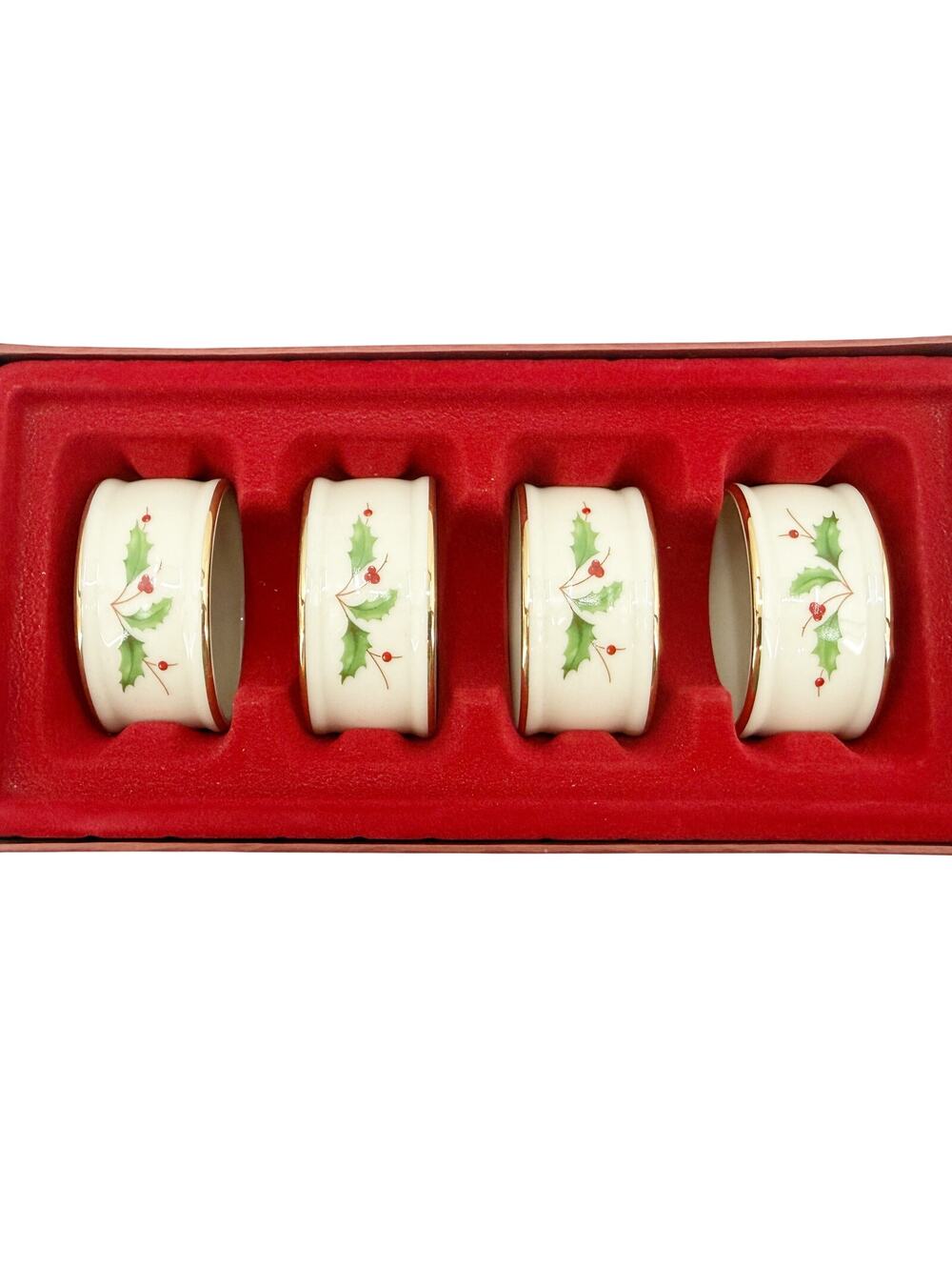 Lenox Holiday Napkin Rings set of 4 Christmas holly berry in box oval porcelain
